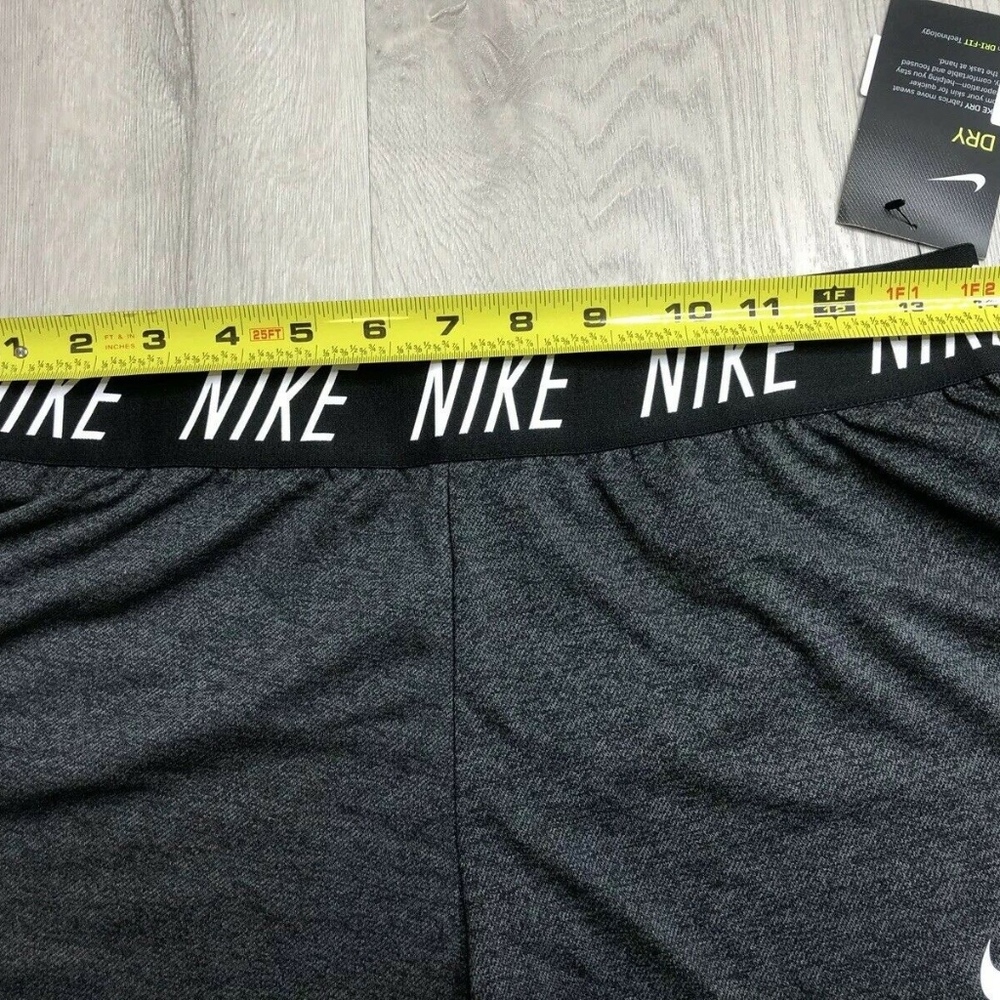 Nike Women's Dry Attack Training Shorts Small - Picture 4 of 7